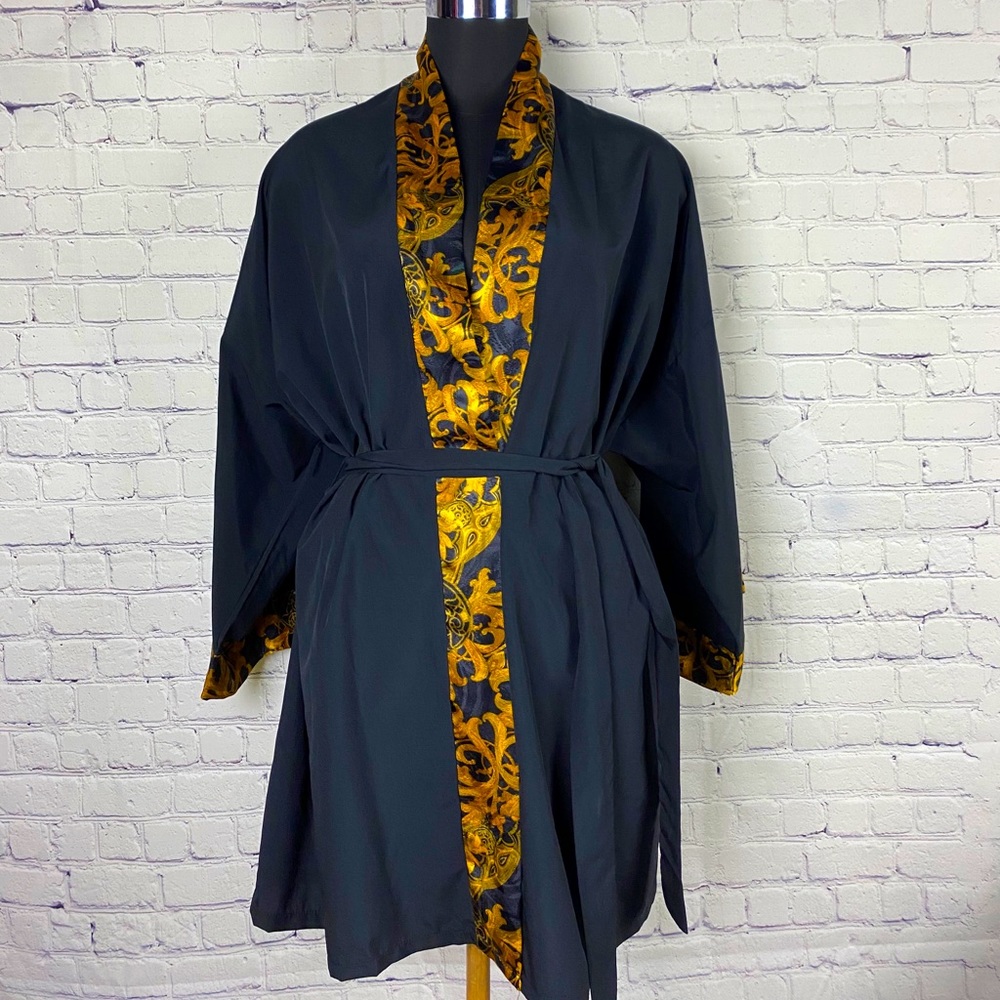VINTAGE Black/Gold Hemmed Satin Robe